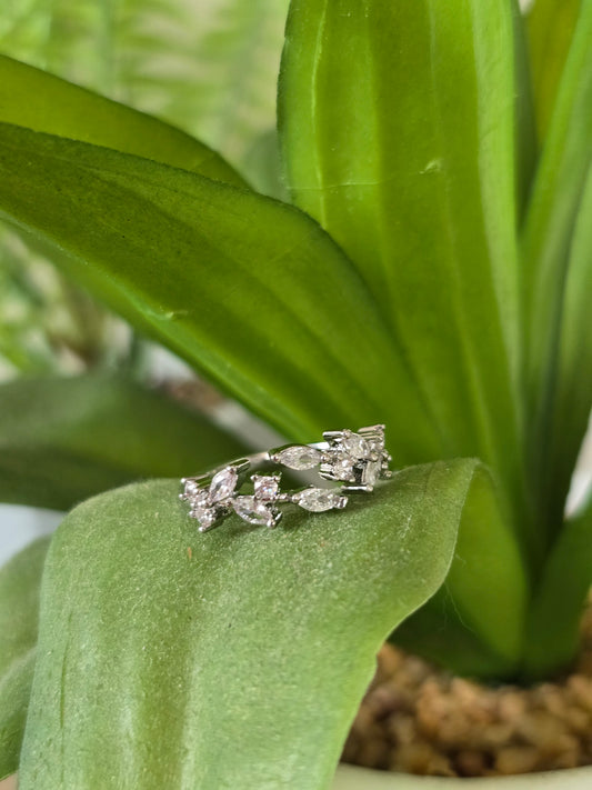 Silver Leaf Ring